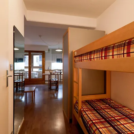 2* Avec Balcon, Parking Et Wifi Au Centre De - Fr-1-512-14 Apartamento